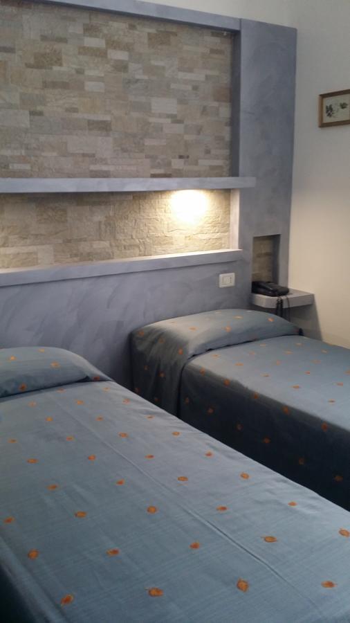 Hotel San Giorgio Alassio Bagian luar foto