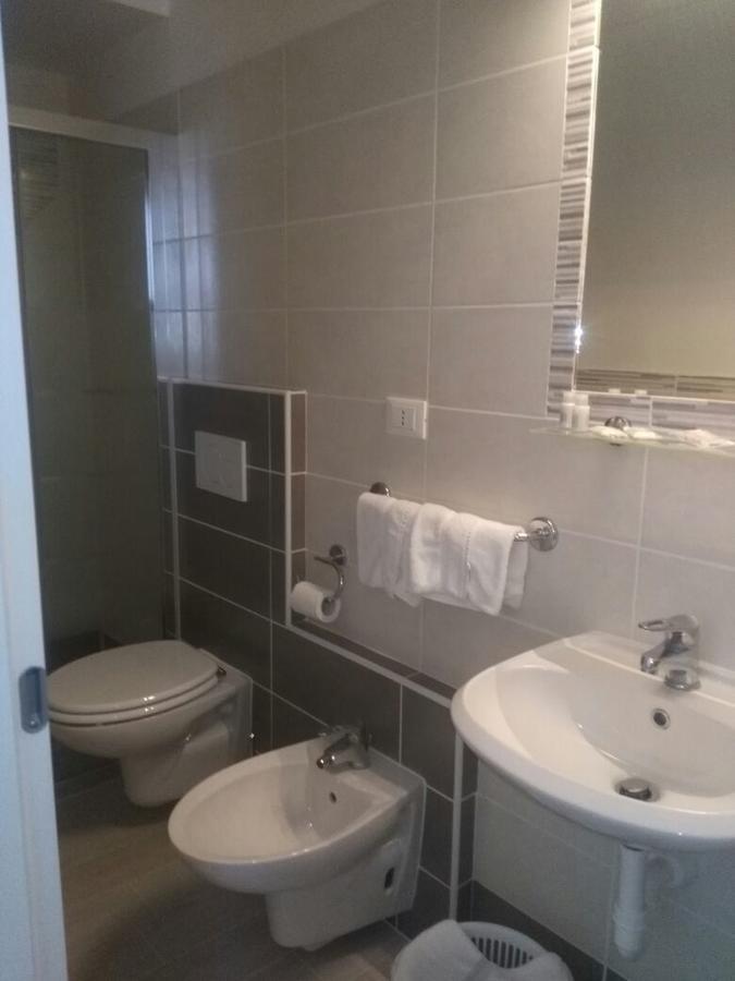 Hotel San Giorgio Alassio Bagian luar foto